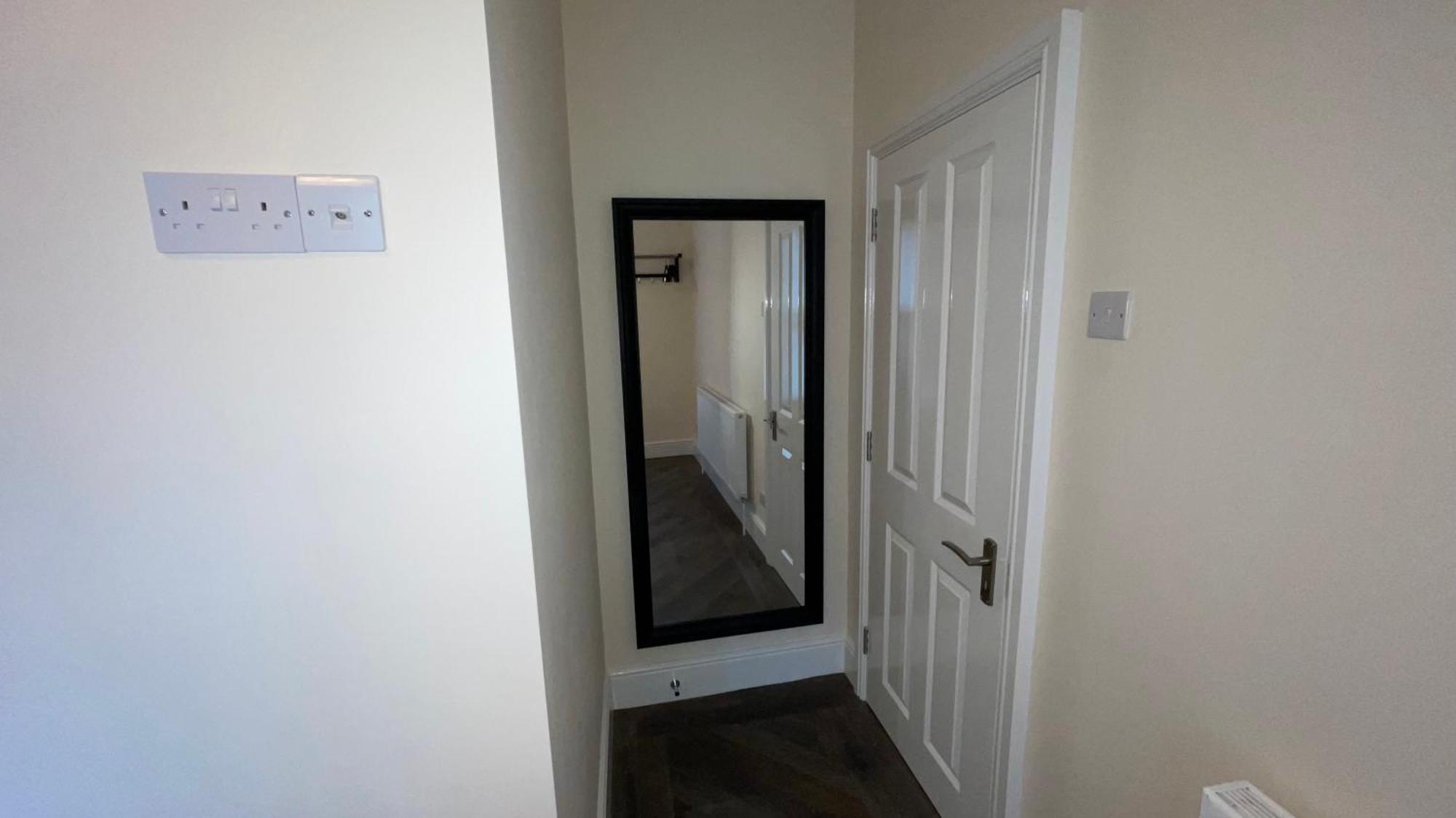 Anfield Place To Stay Ливърпул Екстериор снимка